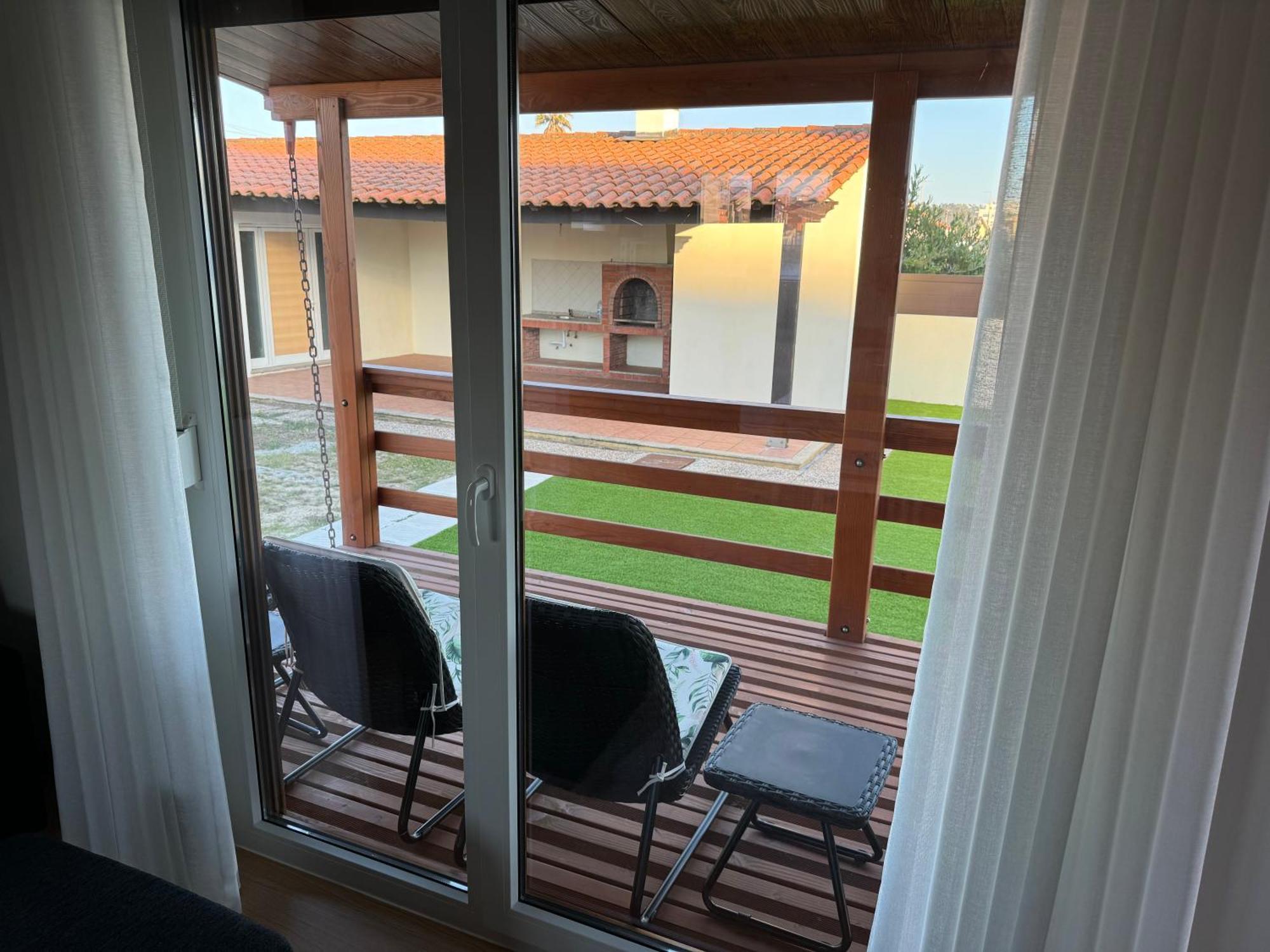 Acolhedora Casa De Ferias T2 Com Espaco Exterior Эшмориш Экстерьер фото